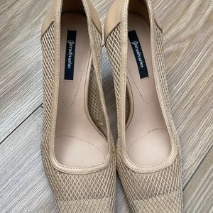 beige heels. Size 36. Stradivarius